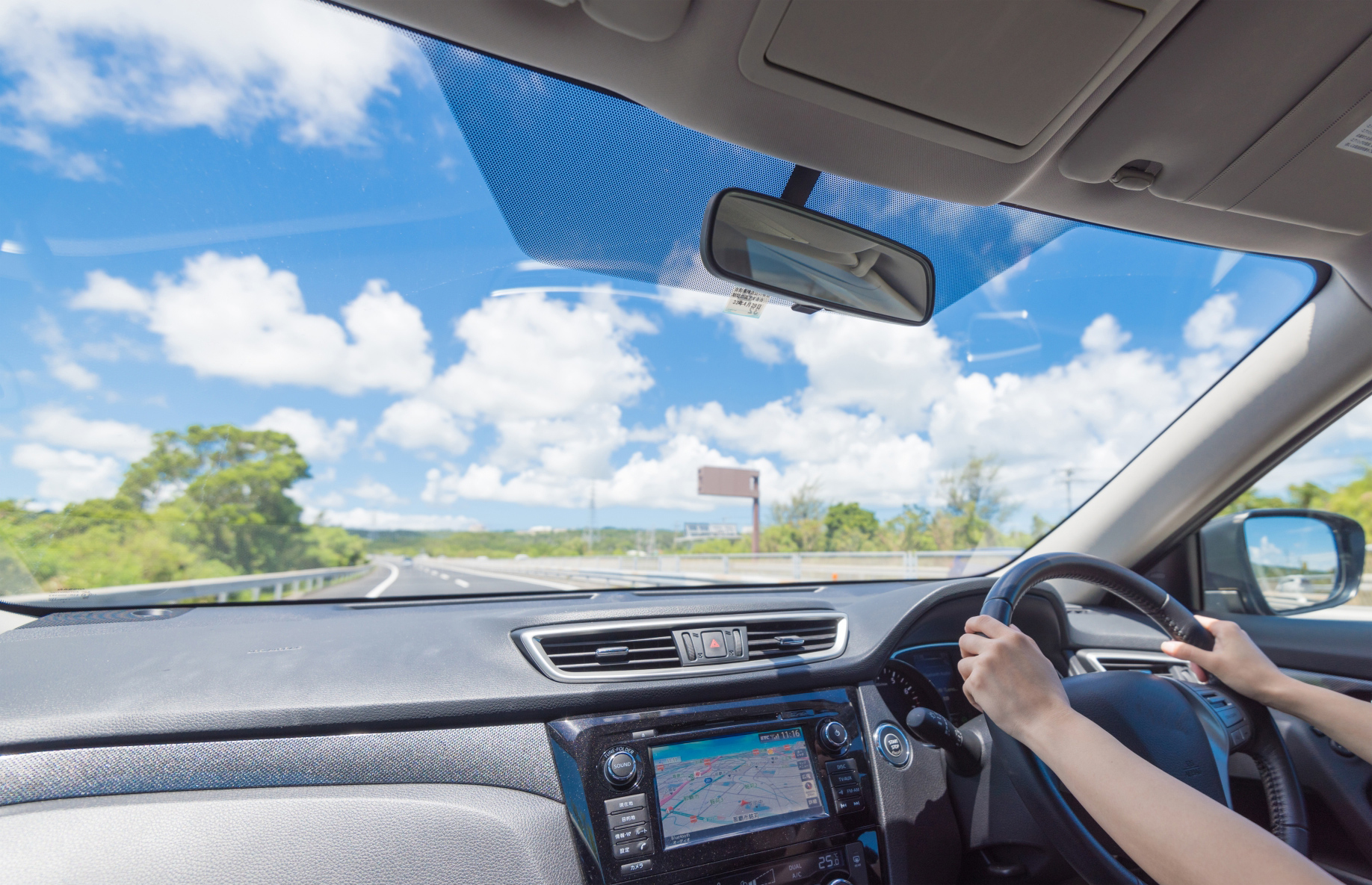 車のフロントガラス | カスタムペイントマーズ [CustomPaint MARS]
